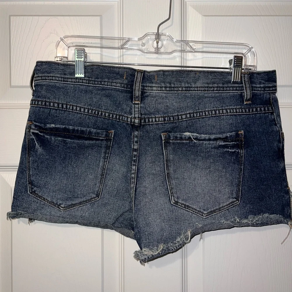Free People shorts size 28 - Picture 4 of 5